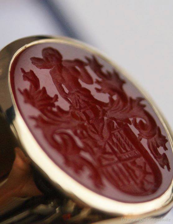 Craftsmanship centimeter engraving mounted carnelian