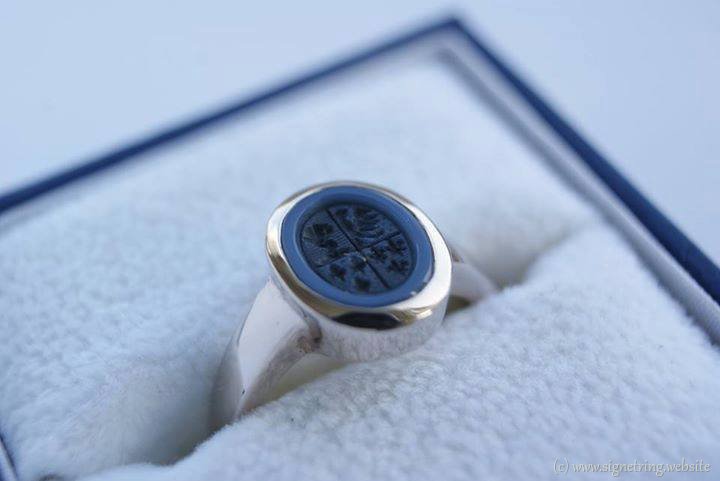 Ring stone engravers signetring white gold signet rings