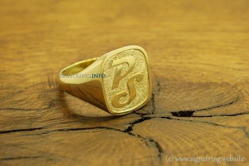 Rings engraved ring engraving signetring gold signet stone